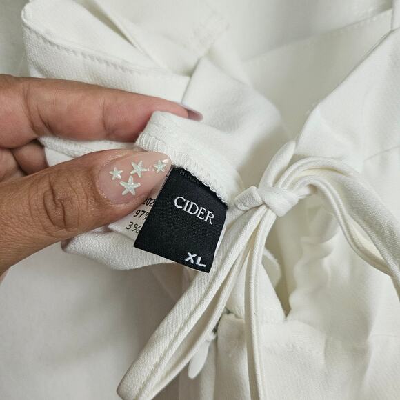 Cider White Tie Shoulder Jumpsuit with Wide-Leg Design - Picture 7 of 9